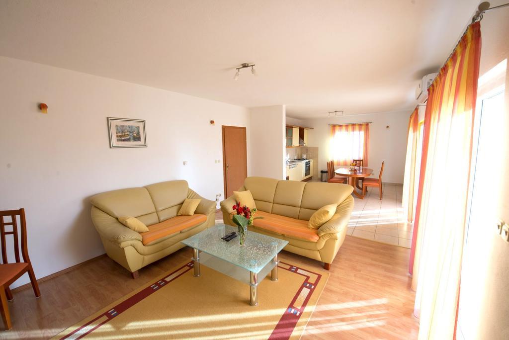 Apartments Meri Trogir Cameră foto