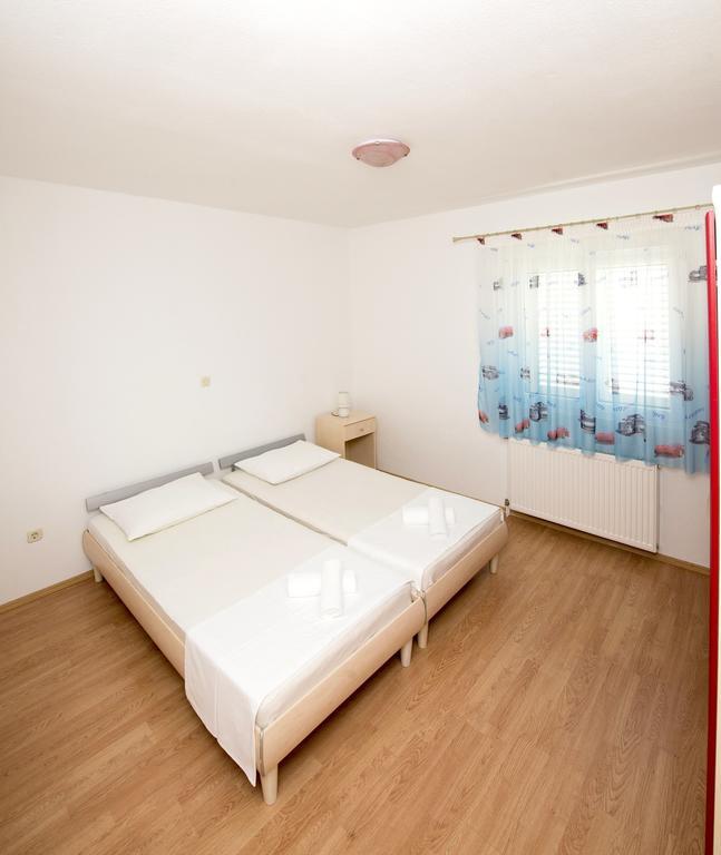Apartments Meri Trogir Cameră foto